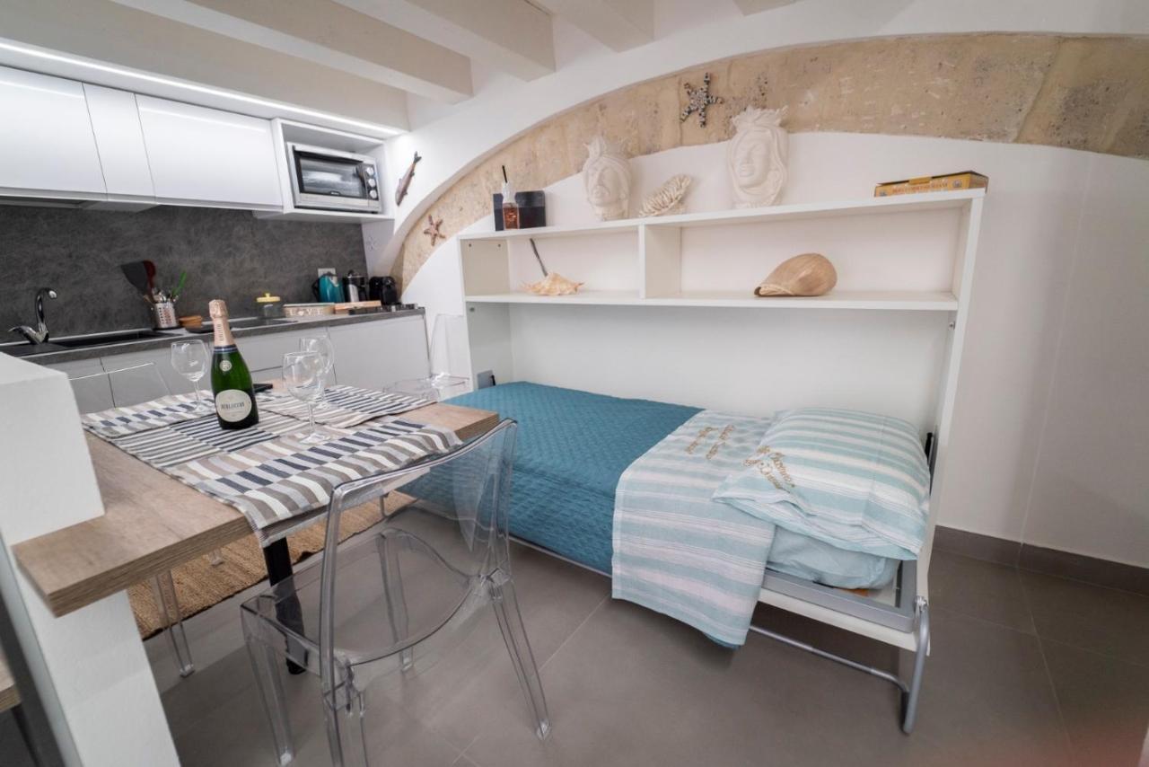 Apartament Ortigia Charme Piazza Duomo Syrakuzy Zewnętrze zdjęcie