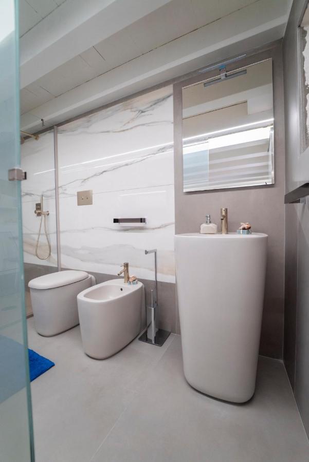 Apartament Ortigia Charme Piazza Duomo Syrakuzy Zewnętrze zdjęcie