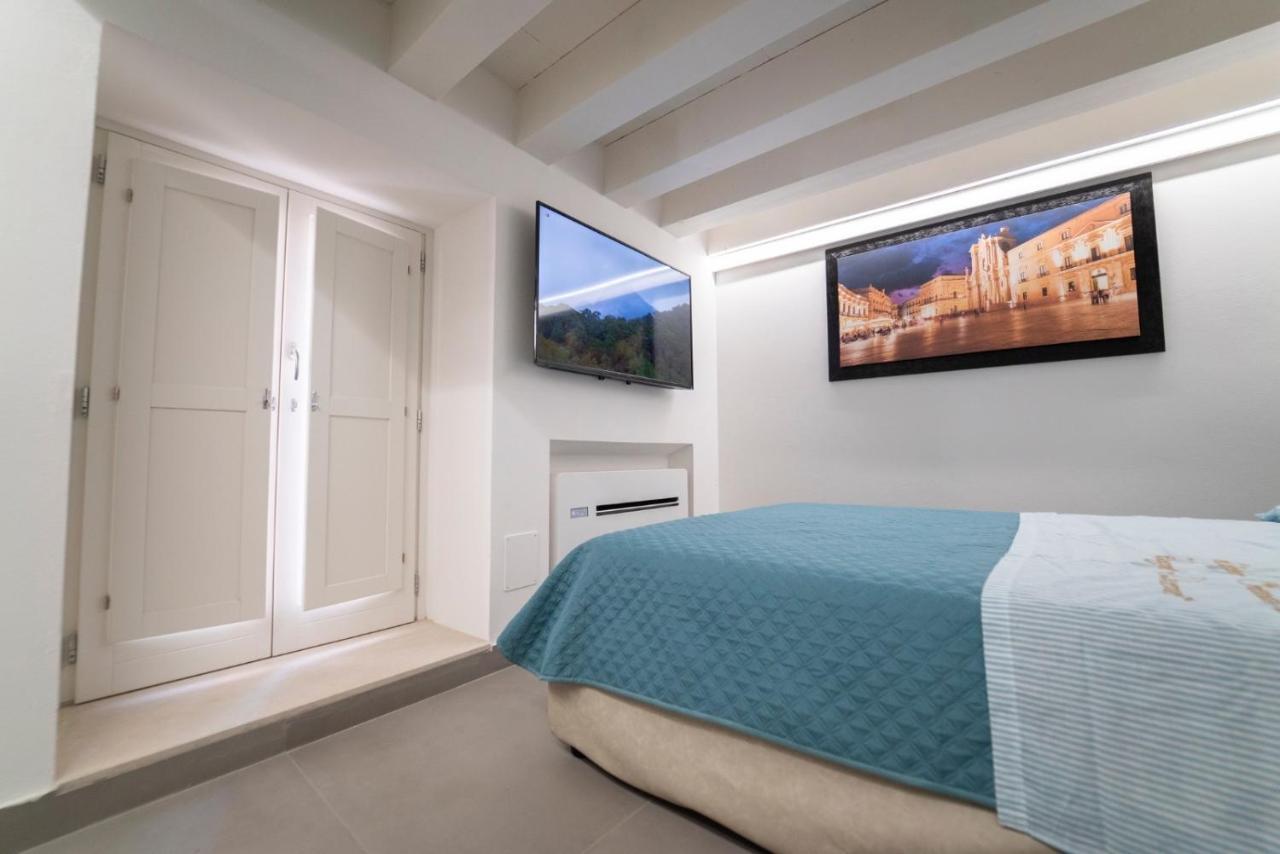 Apartament Ortigia Charme Piazza Duomo Syrakuzy Zewnętrze zdjęcie