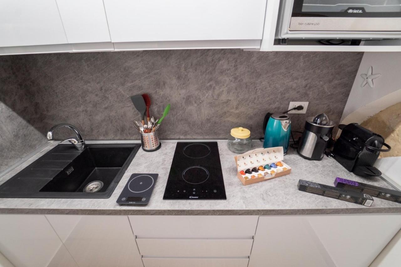 Apartament Ortigia Charme Piazza Duomo Syrakuzy Zewnętrze zdjęcie